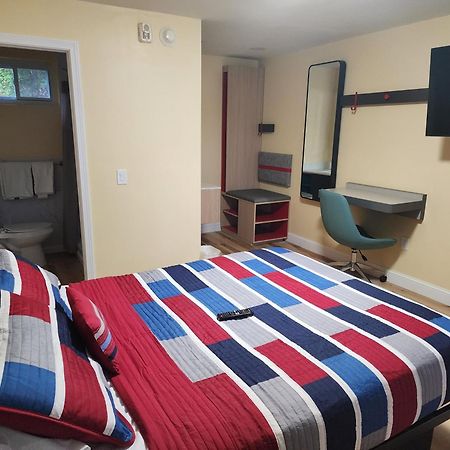 Americas Best Value Inn Providence-North Scituate Eksteriør billede