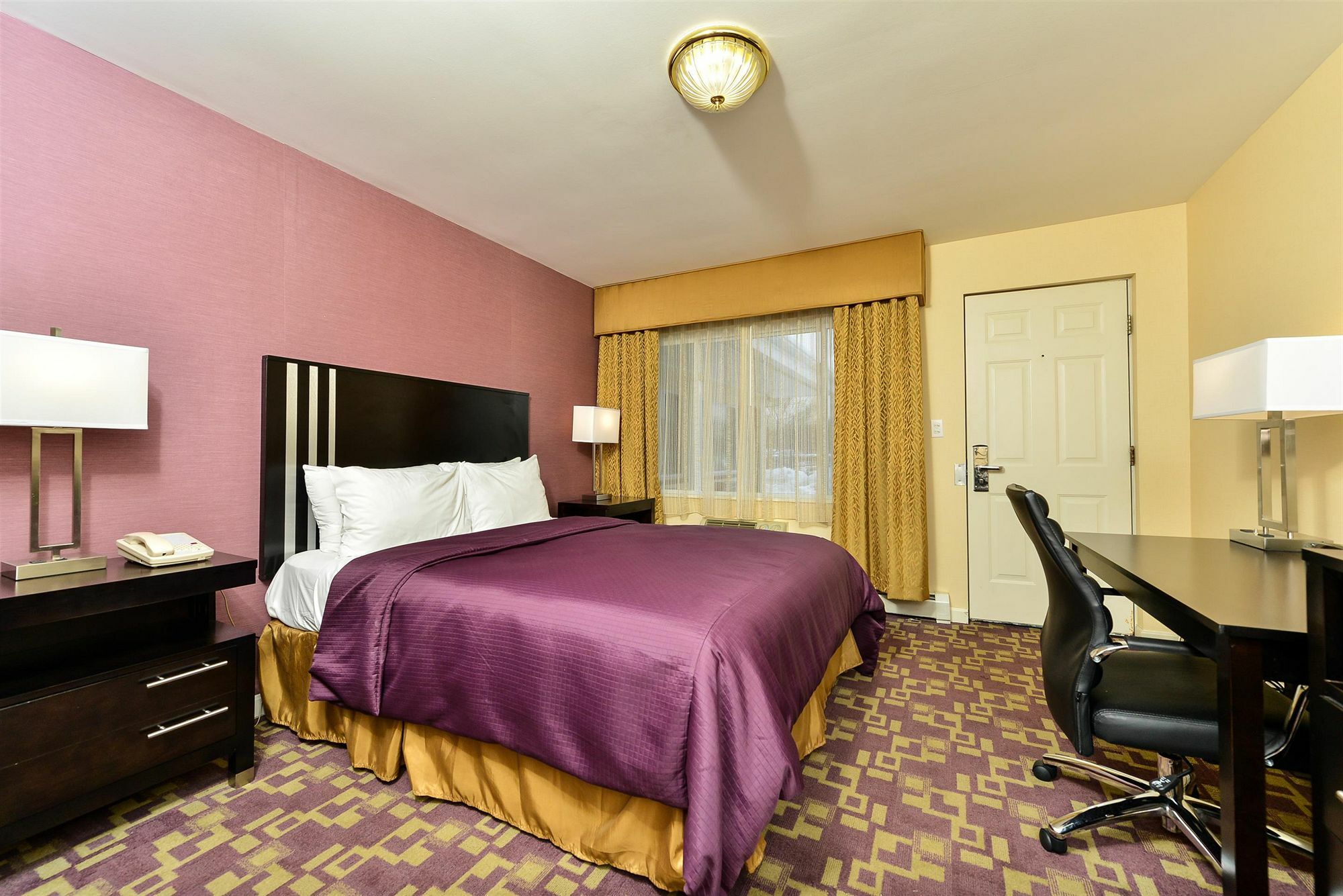 Americas Best Value Inn Providence-North Scituate Eksteriør billede